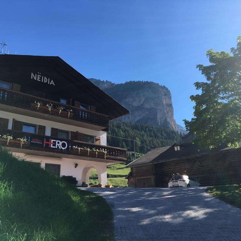 Garni Neidia Bed and Breakfast Selva di Val Gardena Esterno foto